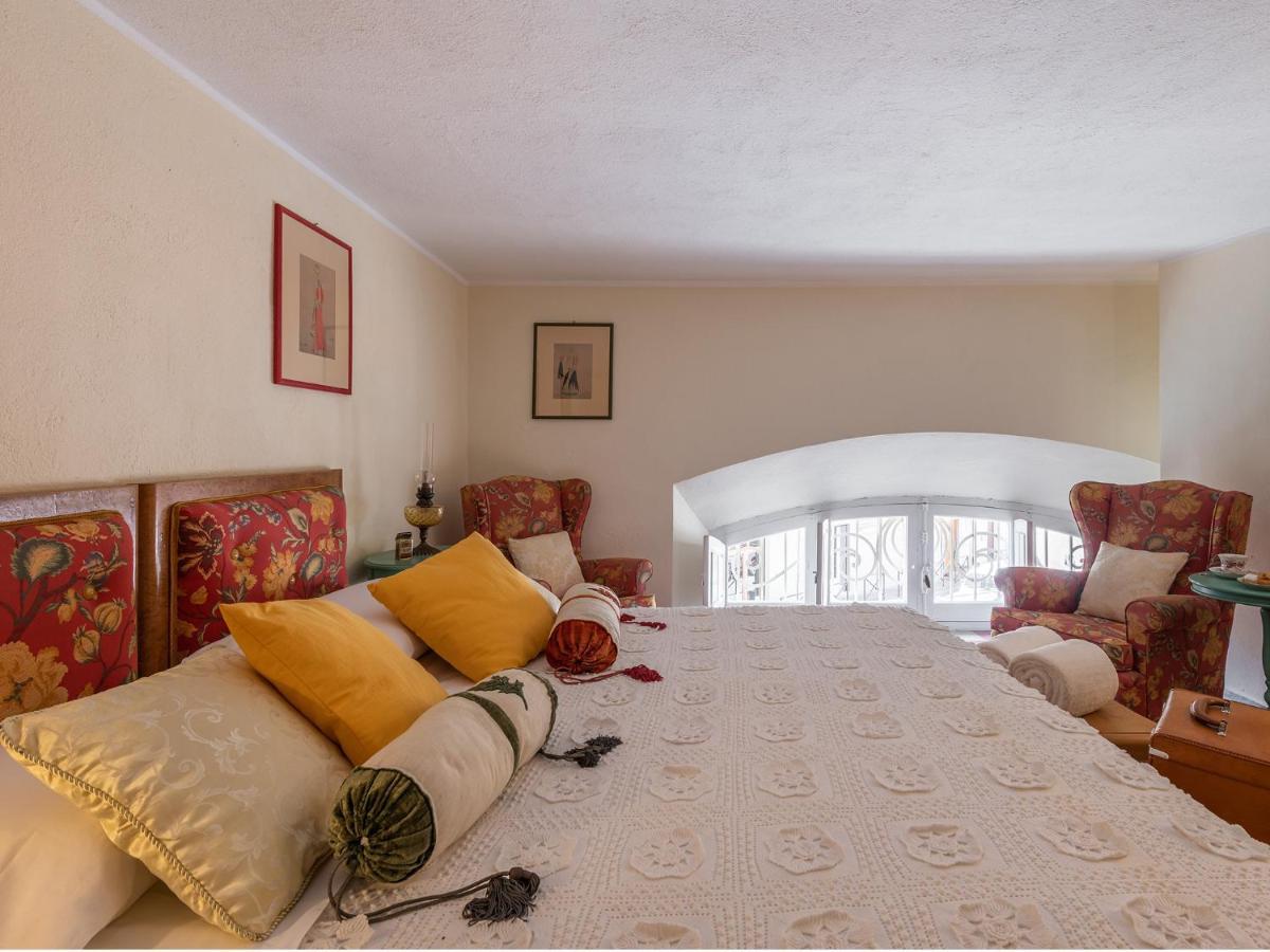 Palazzo Santa Caterina Bed & Breakfast Dorgali Exterior foto